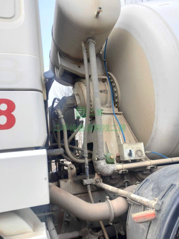 出售18年德龍亞特帶營運檔案攪拌車已到家，車況精品，實表4萬公里