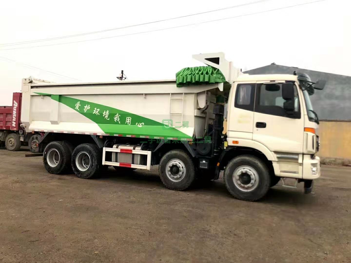 出售一臺純新車環保白原車環保篷布自卸車，輕型歐曼