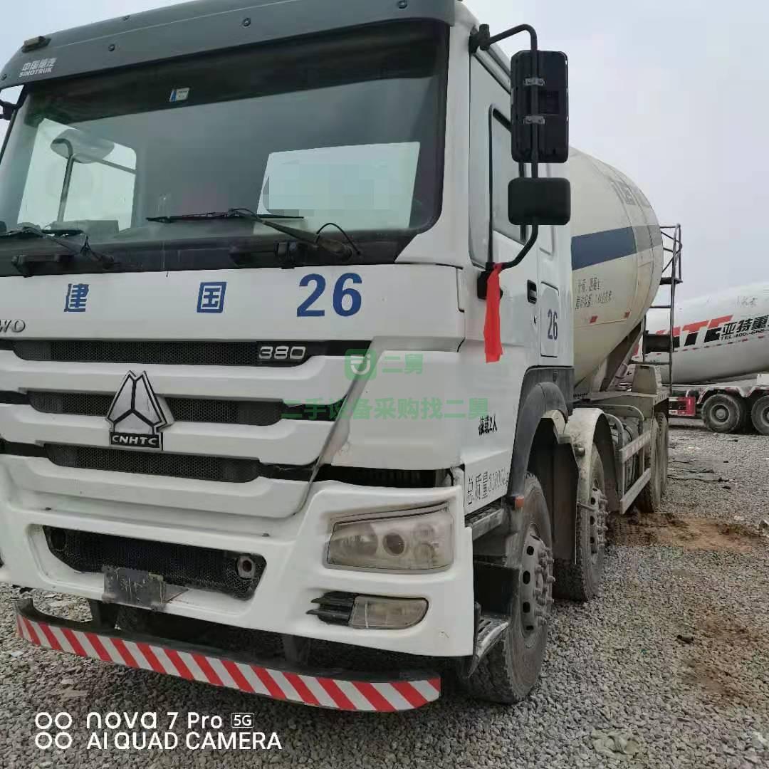出售一臺18年豪沃大20方瑞江罐攪拌車