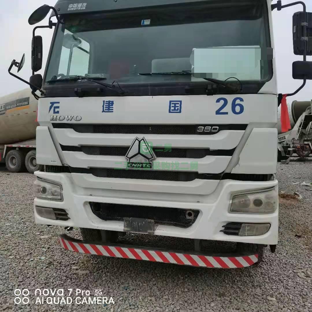 出售一臺18年豪沃大20方瑞江罐攪拌車