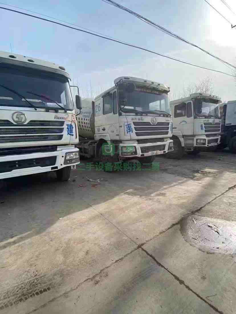 出售14年陜汽德隆，國四排放，攪拌車，手續齊全包提檔過戶