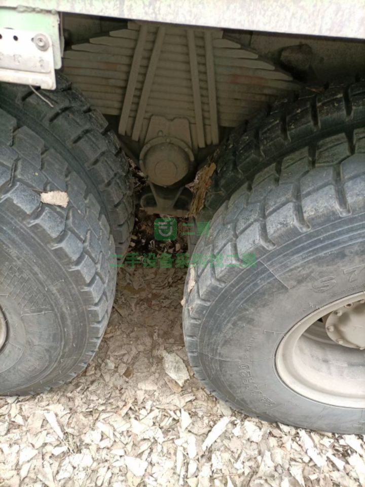 出售19年豪沃前四后八自卸車，大箱7.6米