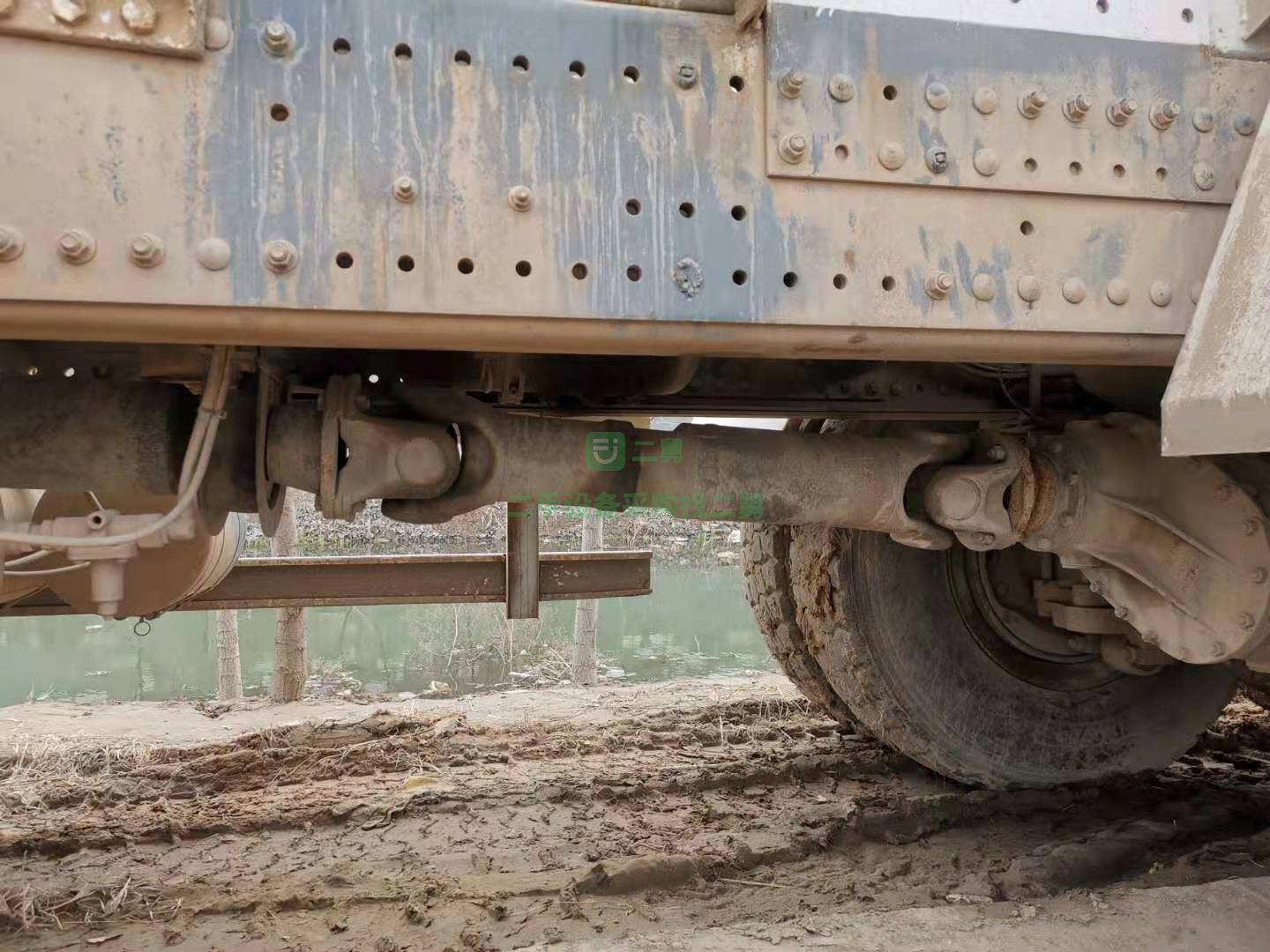 出售一臺18年豪沃重汽發動機攪拌車，380馬力