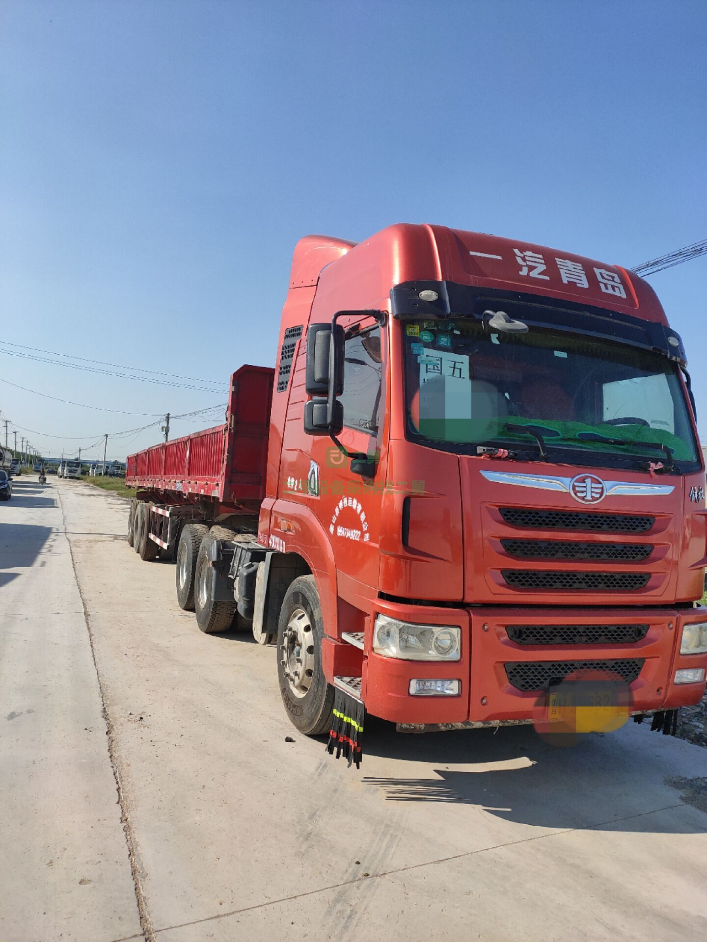 底價出售解放j6雙驅500馬力牽引掛車車況好手續齊全包過戶