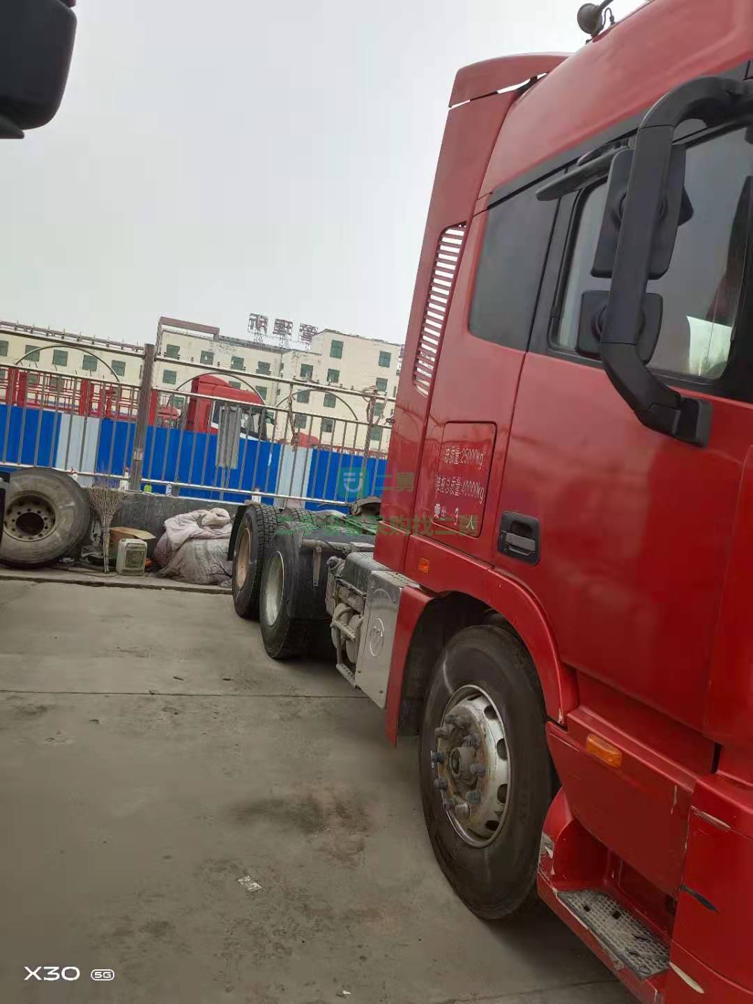 出售歐曼EST牽引車17年6月460馬力