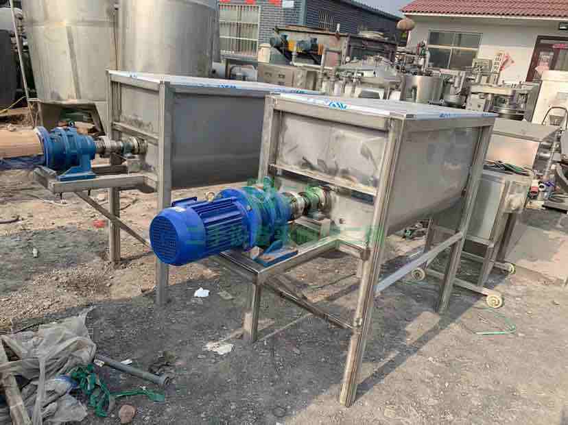 出售二手九成新的500L羅帶混合機(jī)