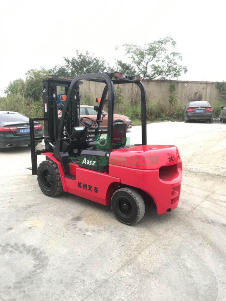 安徽出售二手九成新的精品合力叉車