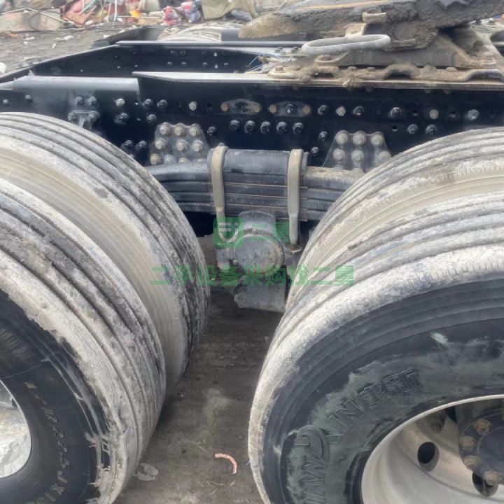 出售解放J6P領航版國五輕體500馬力牽引車
