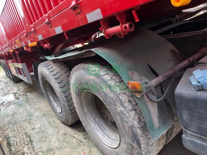 江西出售二手九成新的解放JH6半掛車500馬力