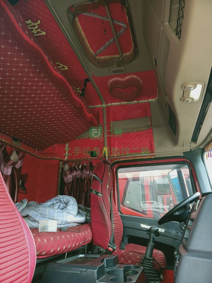 河北出售二手九成新的德龍x3000/430馬力牽引車
