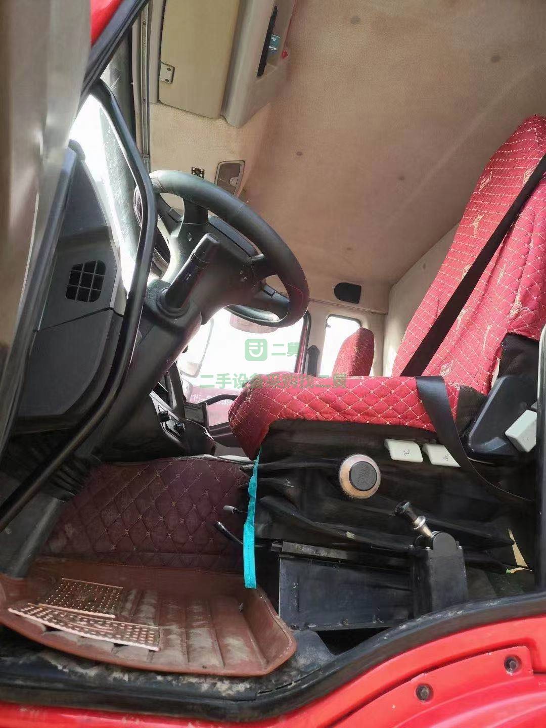 出售一臺17年解放后八輪自卸車，箱長6米