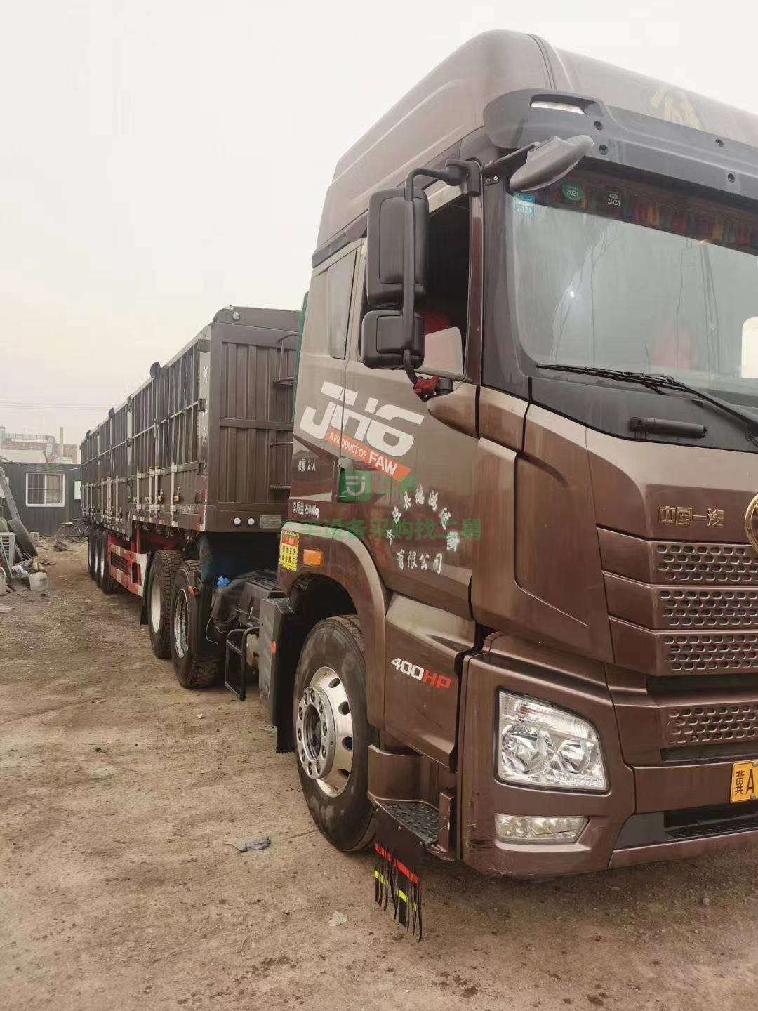 出售一臺新款解放JH6牽引車 400濰柴動力一年九個月掛車