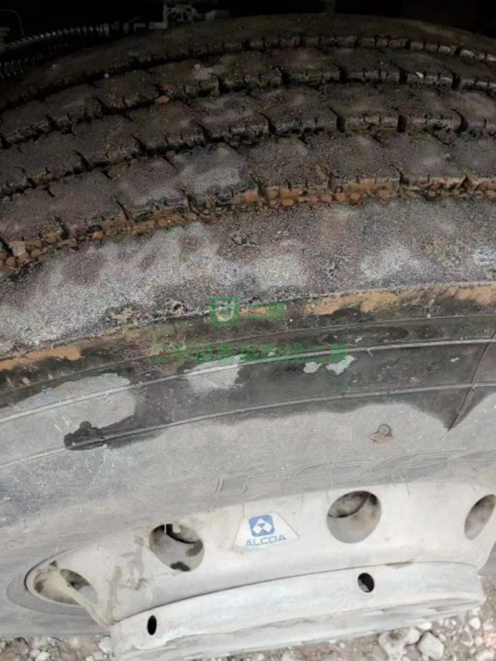 江西出售二手九成新的解放JH6500馬力濰柴發動機半掛車