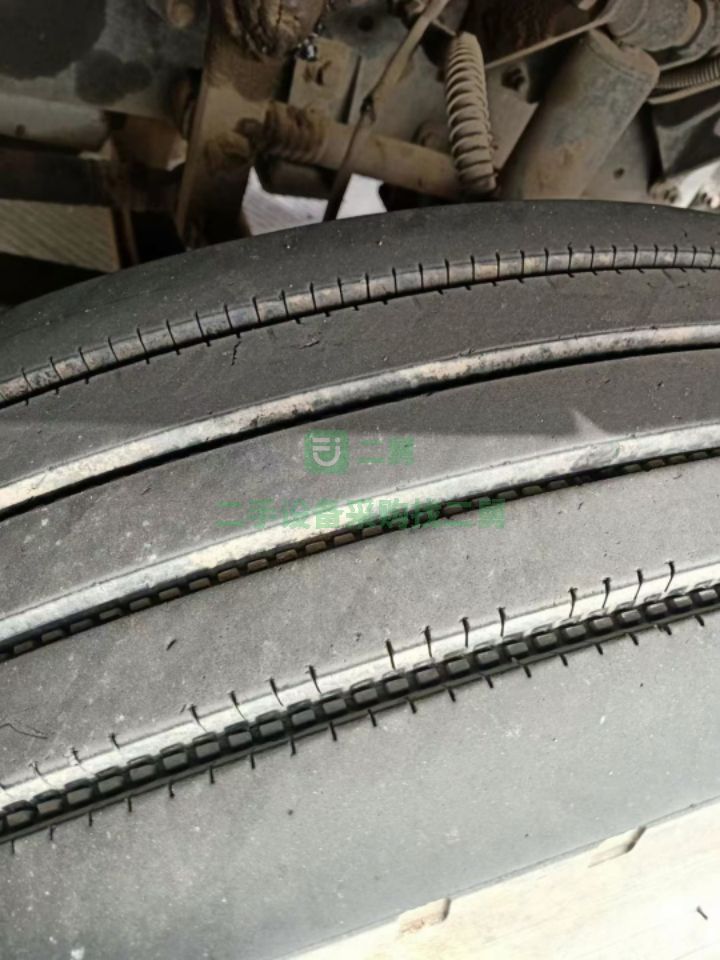 出售16年八月的德龍X3000/9.6米前四后八高欄牽引車