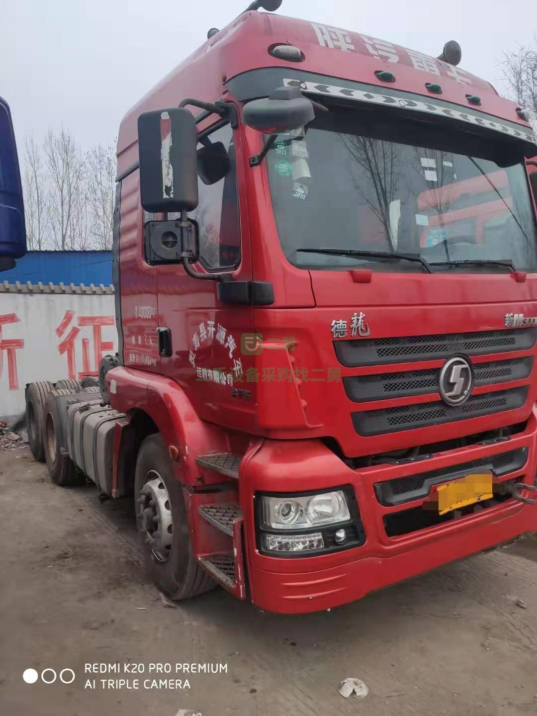 出售一臺17年6月德龍375馬力牽引車 全保險