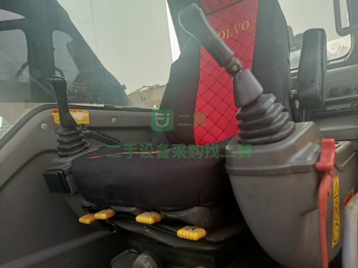 山西出售進口沃爾沃240BLC挖掘機，性能免檢