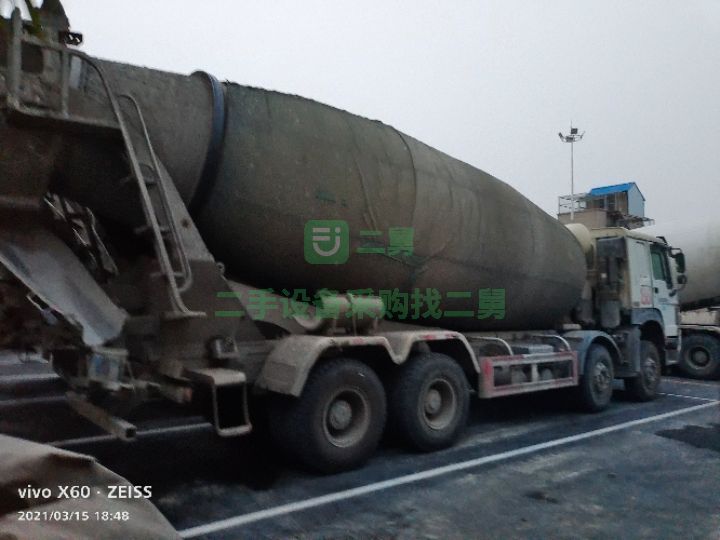 出售二手的國五豪沃大二十方攪拌車