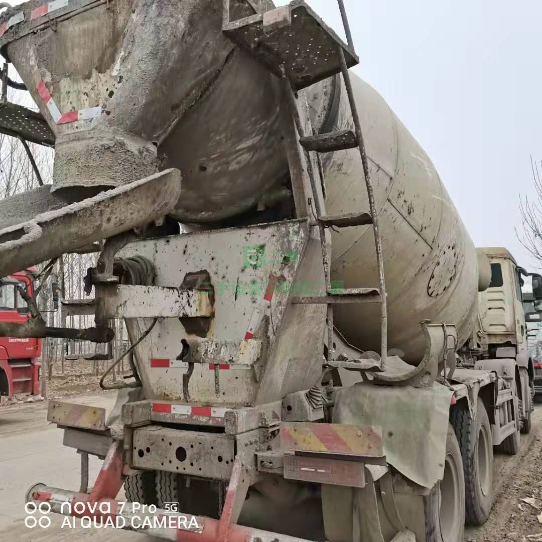 出售一臺17年國五豪沃大12方攪拌車，T5G輕量化340