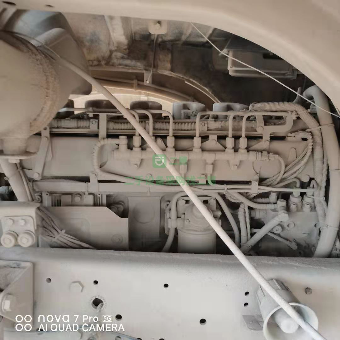 出售一臺(tái)19年豪沃大20方攪拌車 唐鴻上裝