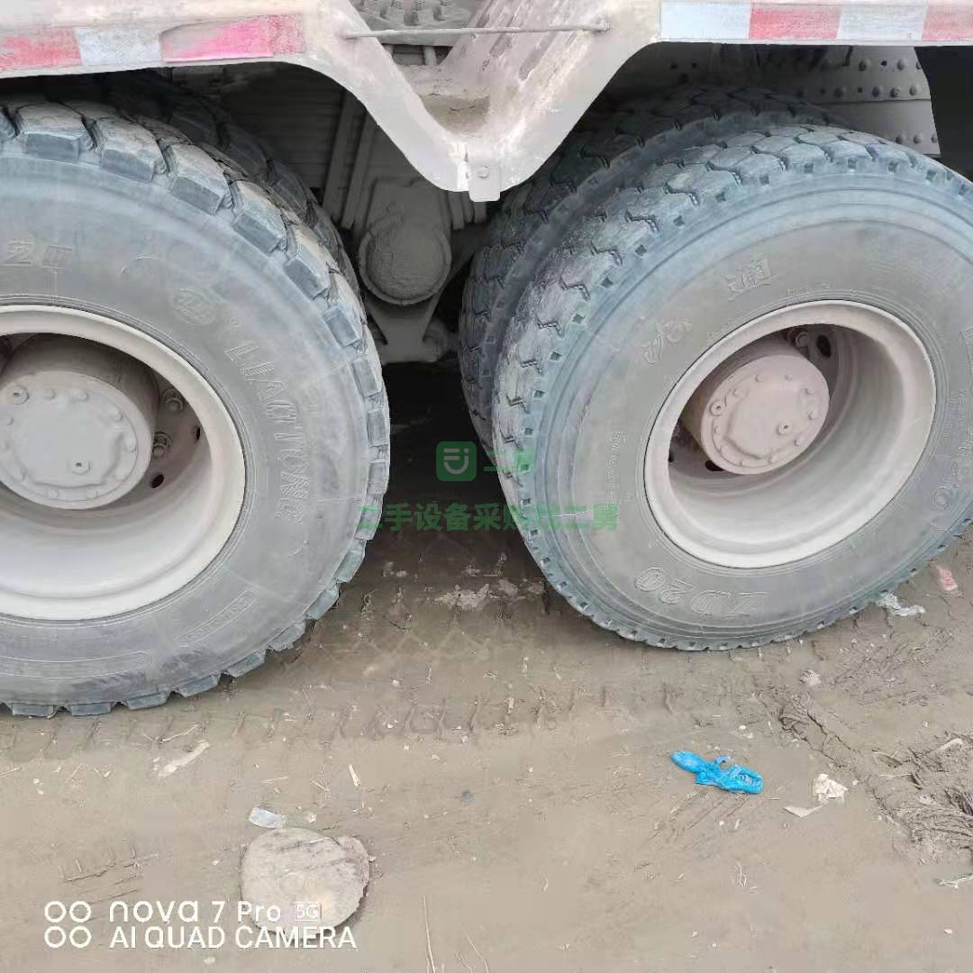 出售一臺18年國五 大14方豪沃攪拌車 亞特上裝