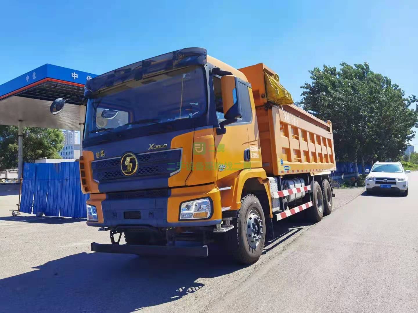 出售一臺2020年10月上牌自卸車，手續齊全