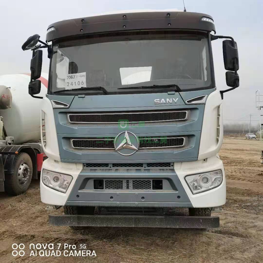 出售一臺20年庫存新車攪拌車，三一12方輕量化