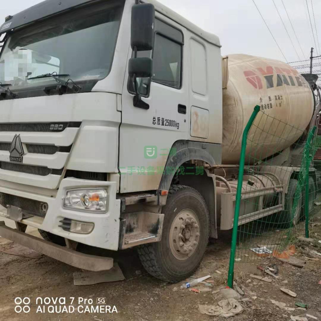 出售一臺18年國五 大14方豪沃攪拌車 亞特上裝