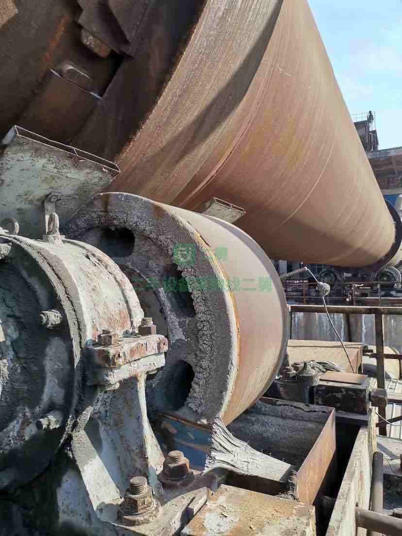 出售二手九成新的φ2.5米x50軸承回轉窯