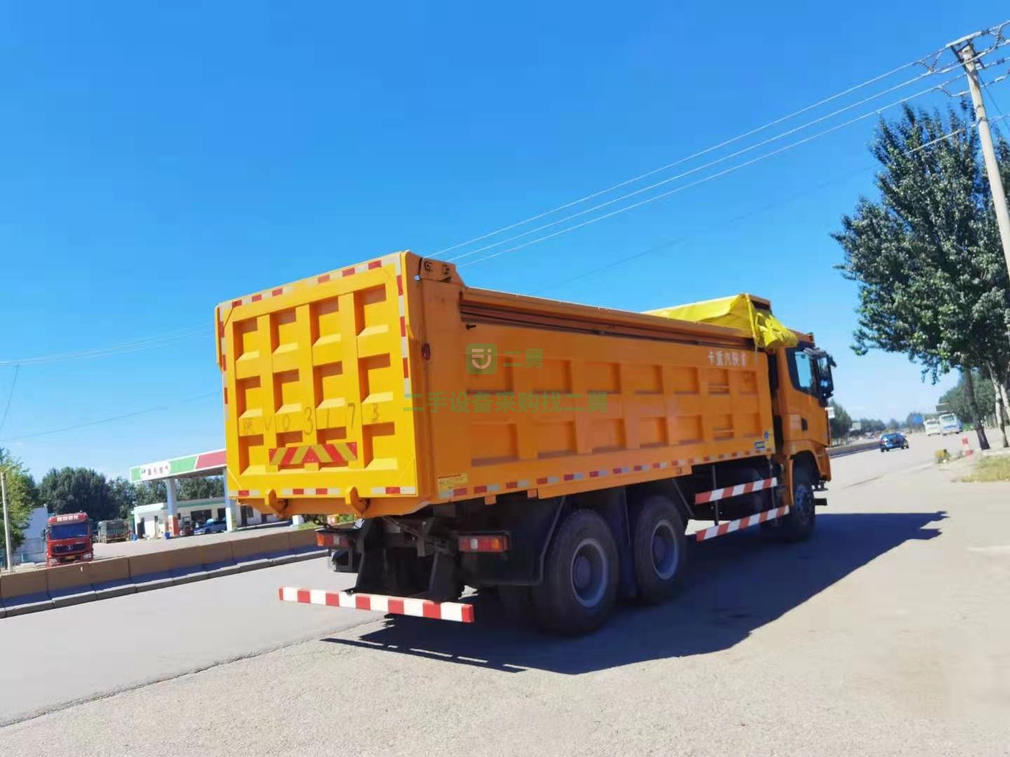 出售一臺2020年10月上牌自卸車，手續齊全