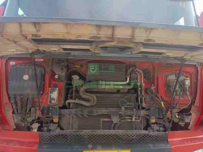 出售19年底德龍X3000牽引車550馬力，雙驅(qū)輕體