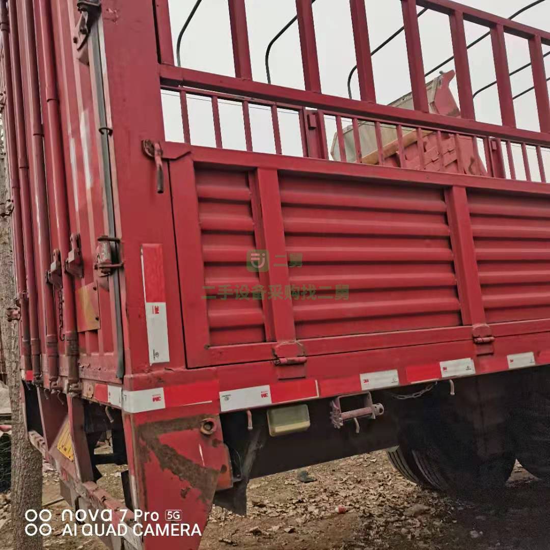 出售一臺(tái)17年大運(yùn)9.6米高欄貨車，濰柴發(fā)動(dòng)機(jī)
