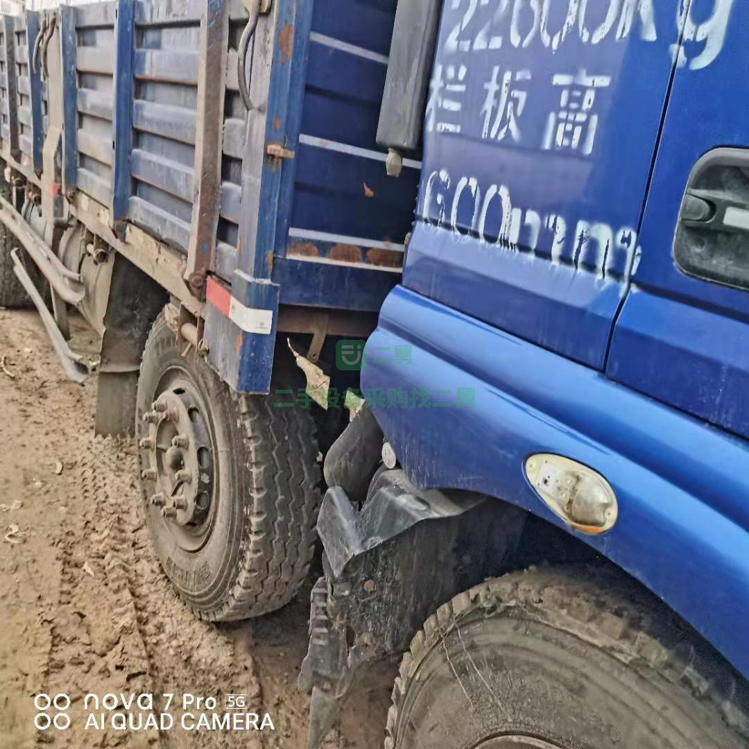 出售一臺16年8月歐鈴6.8米國四貨車，前四后四