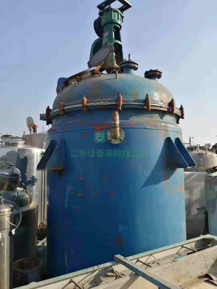 出售二手九成新的5噸搪瓷反應釜