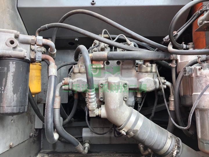 出售二手八成新的日立200杠3挖掘機