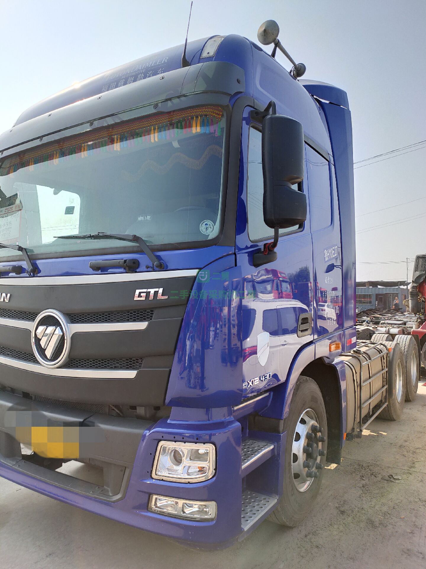 出售2019年8成新歐曼二拖三500馬力運(yùn)輸車(chē)