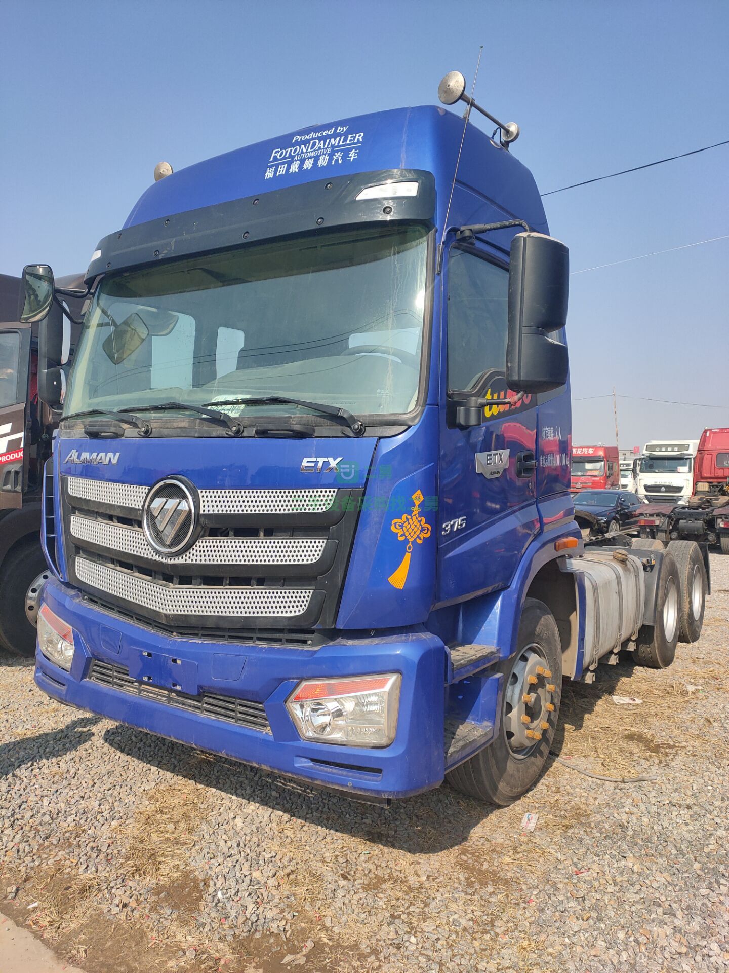 出售2019年8成新歐曼二拖三500馬力運(yùn)輸車(chē)