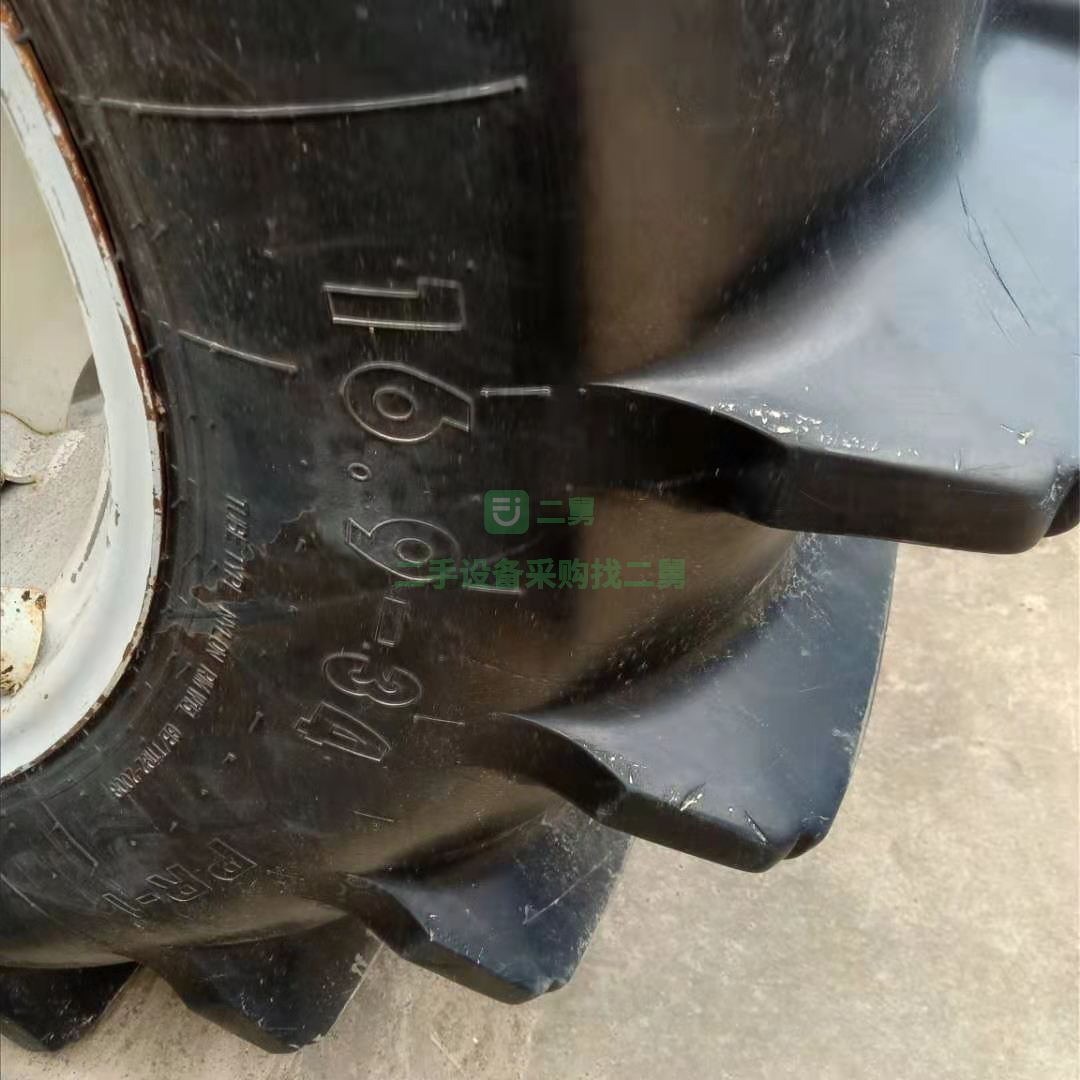 出售一臺一七年大橋高配1004雷沃歐豹拖拉機，價格不高