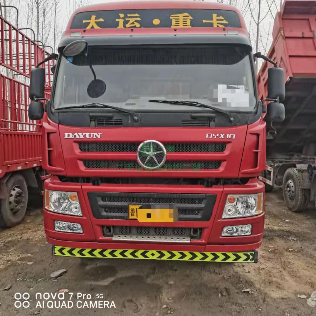 出售一臺(tái)17年大運(yùn)9.6米高欄貨車，濰柴發(fā)動(dòng)機(jī)