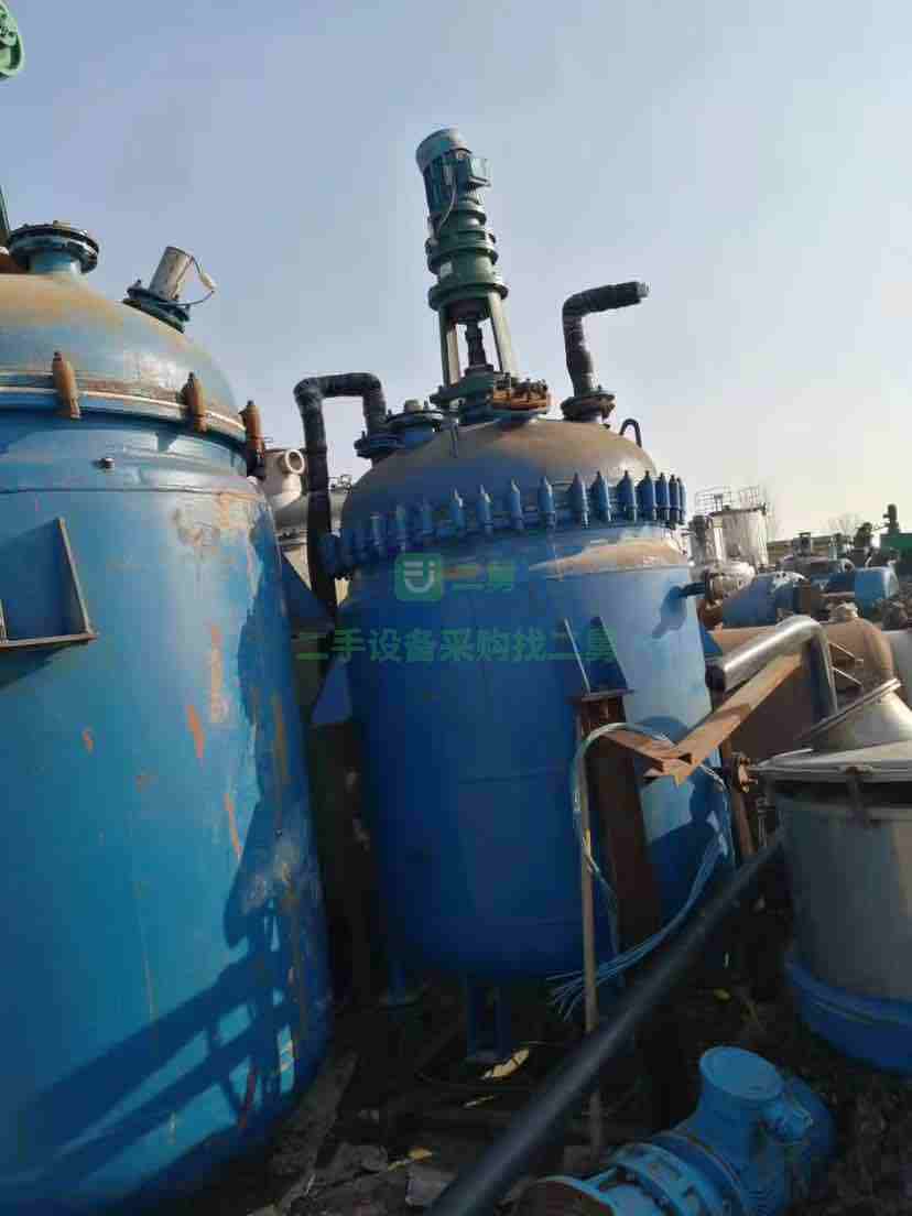 出售二手九成新的5噸搪瓷反應釜