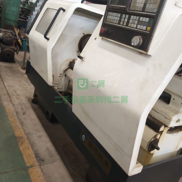 出售二手八成新的沈陽61505085數(shù)控車床