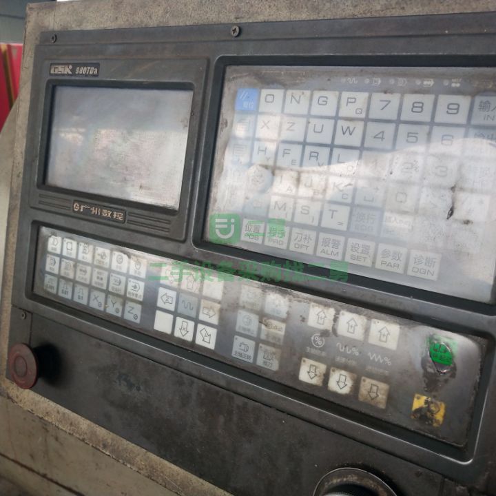 出售二手八成新的沈陽61505085數(shù)控車床