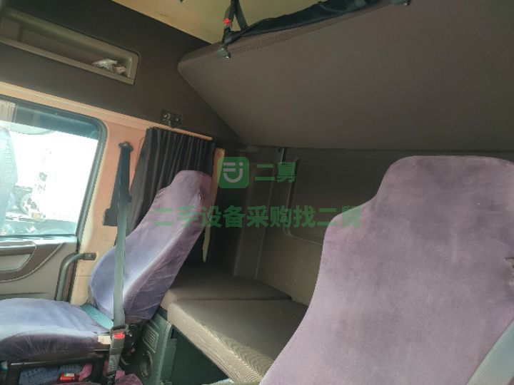 出售19年東風商用天龍旗艦560馬力牽引車雙驅輕體可分期