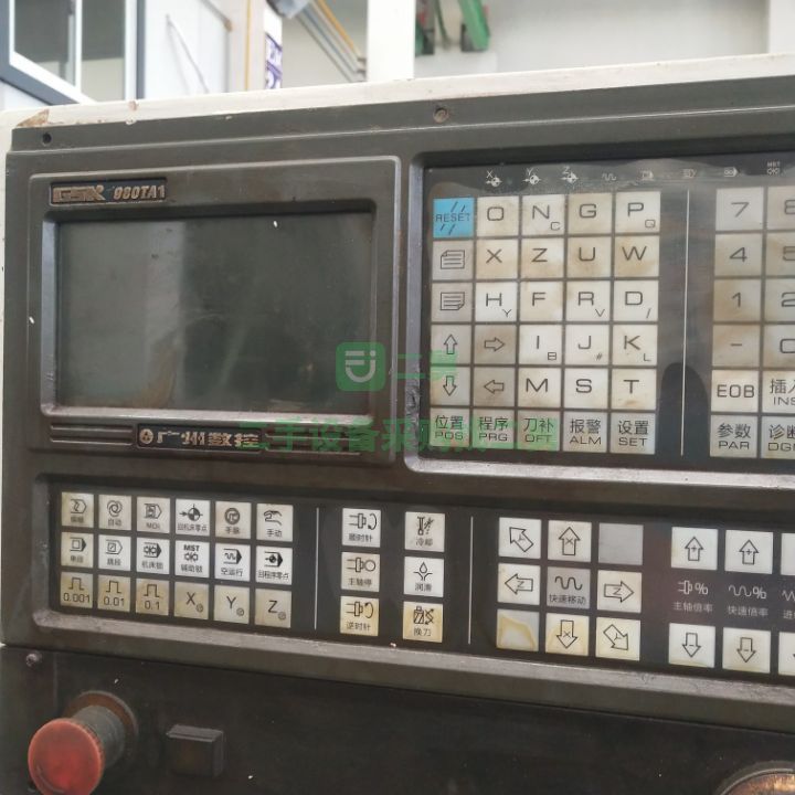出售二手八成新的沈陽61505085數(shù)控車床