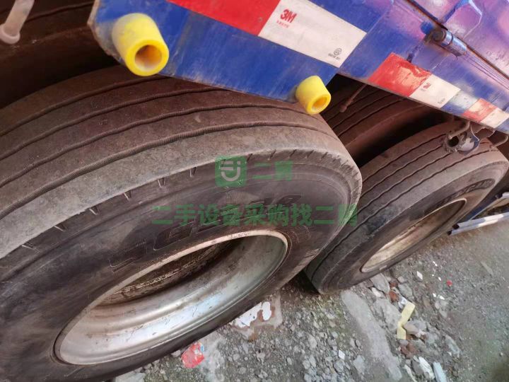 出售歐曼GTL前四后八高欄半掛車國(guó)五400馬力