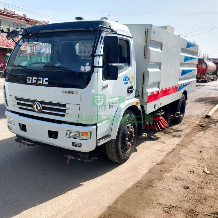二手的九成新的東風(fēng)多利卡8方洗掃車