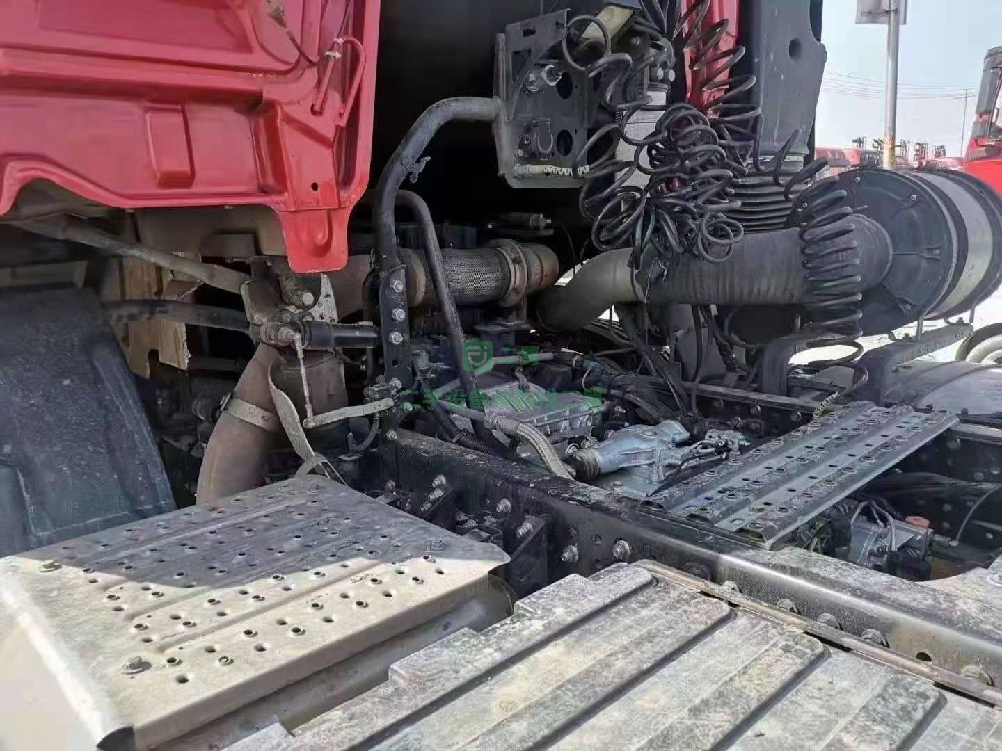 出售一臺19年9月德龍新M濰柴460馬力牽引車