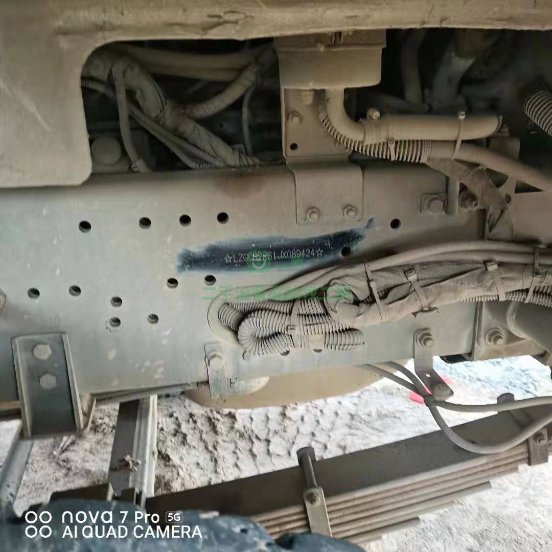 急售兩臺18年德龍350馬力自卸車，前四后八6.5米