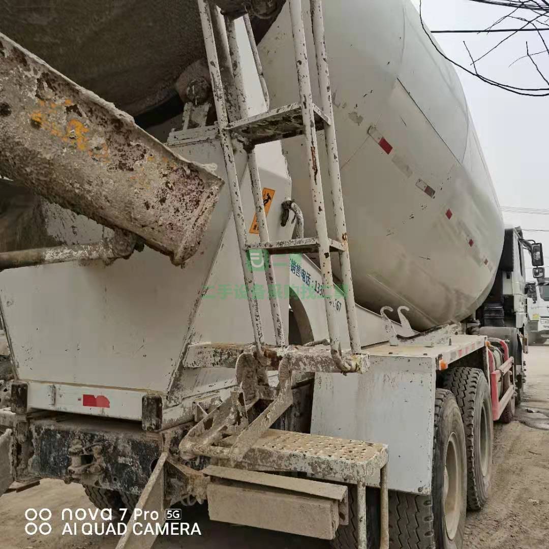 出售一臺17年國五大20方德龍攪拌車，唐鴻上裝