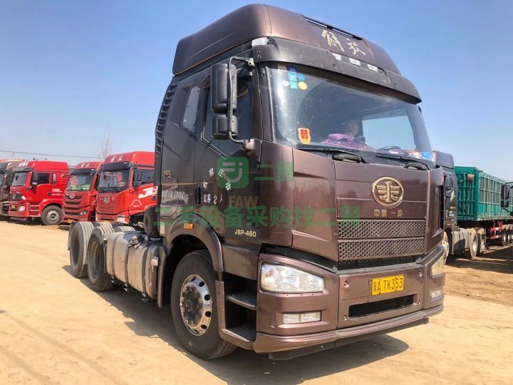 出售16年11月解放J6P領航版460馬力國四雙驅牽引車