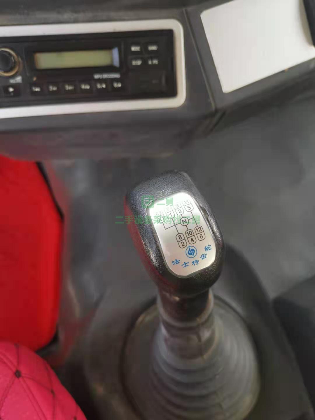 出售一臺(tái)18年德龍375馬力攪拌車，增大PMP減速機(jī)